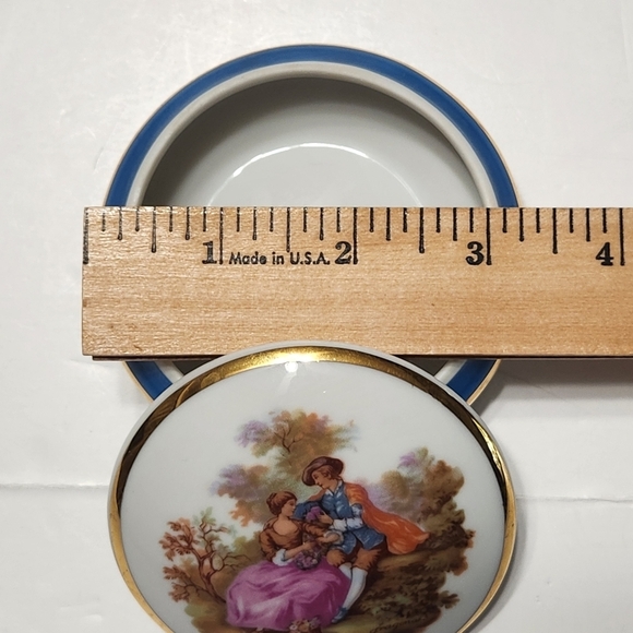 Vtg Limoges Porcelain Trinket Box Victorian Couple France Fragonard Romantic - Picture 15 of 15